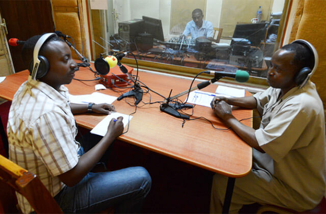 Burundi in 'media blackout'