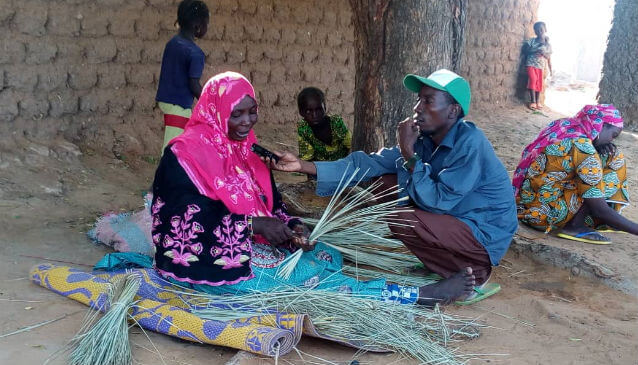 Video: Community radios mobilise rural communities in Niger